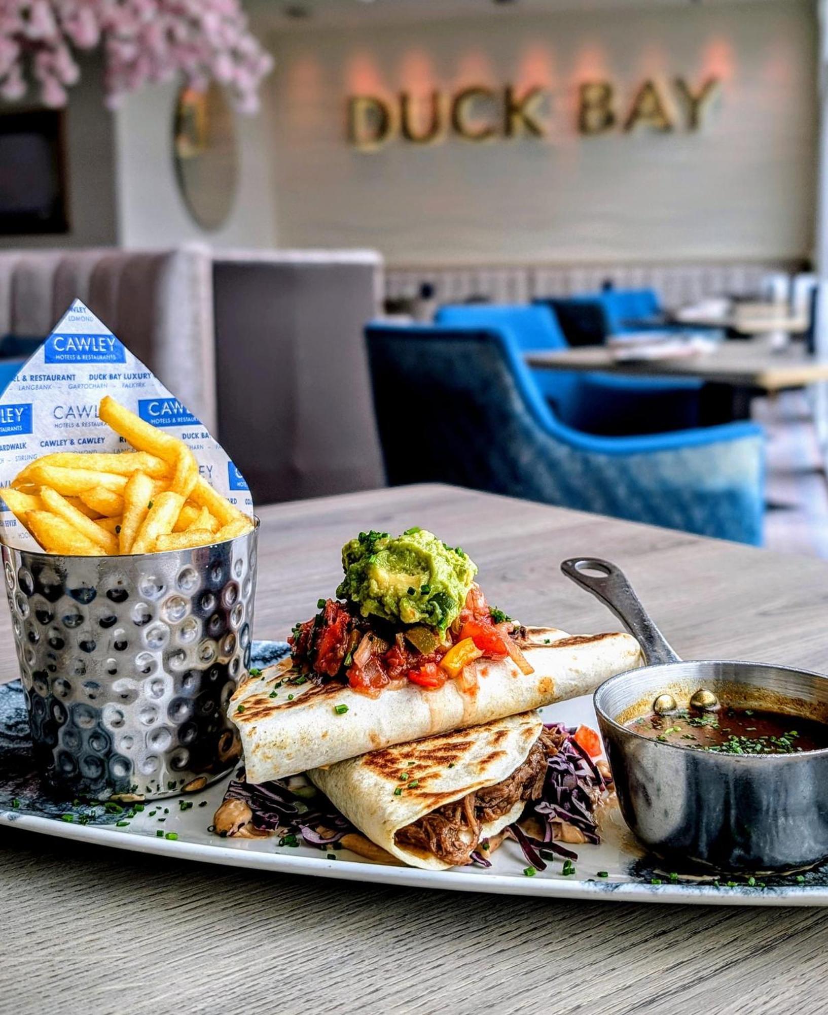 Duck Bay Hotel & Restaurant بالّوتْشْ المظهر الخارجي الصورة